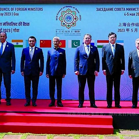 全方位解释：2025今晚9点30最准确一肖—多边开发银行扩容和地缘政治站队压力