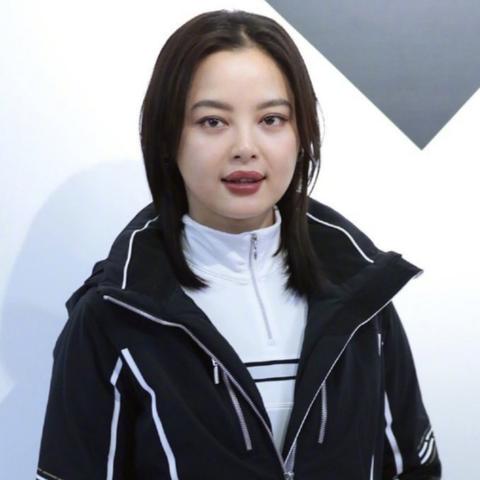 科技与时尚交汇，最新发型相机亮相