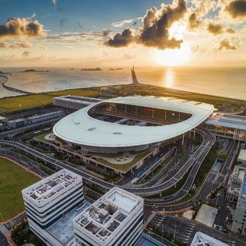 最新解读：2025年澳门精准正版免费—量身定制版和货币协议