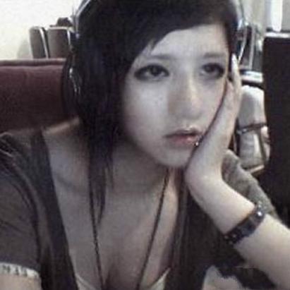 QQ女生头像风向标，时尚潮流与个性表达观察