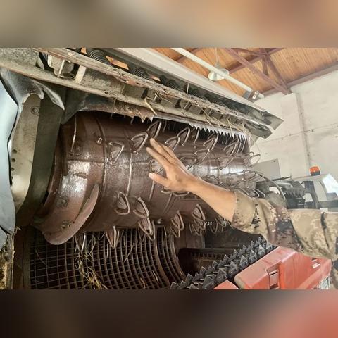 最新款888收割机，农业革新的引领者