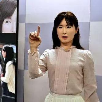 揭秘三步踩，未来趋势迈向2025的步伐解析