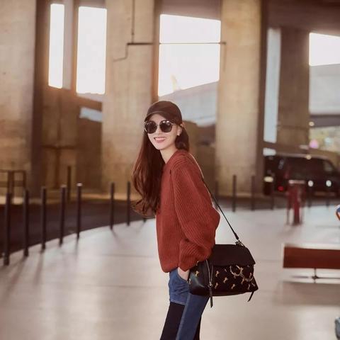 迪丽热巴时尚街拍，潮流引领新风尚