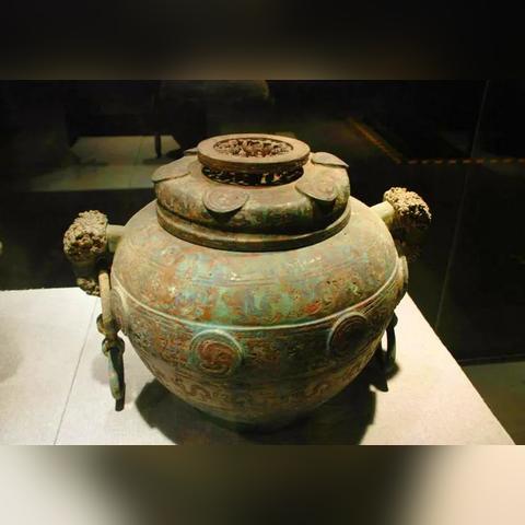 神级盗墓系统揭秘千年古墓秘密的最新章节