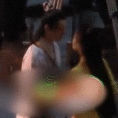 鹿晗关晓彤事业爱情双丰收，携手展现新风采