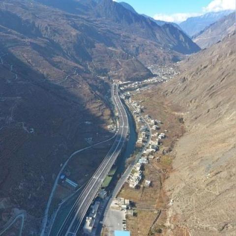 汶马高速公路最新进展消息